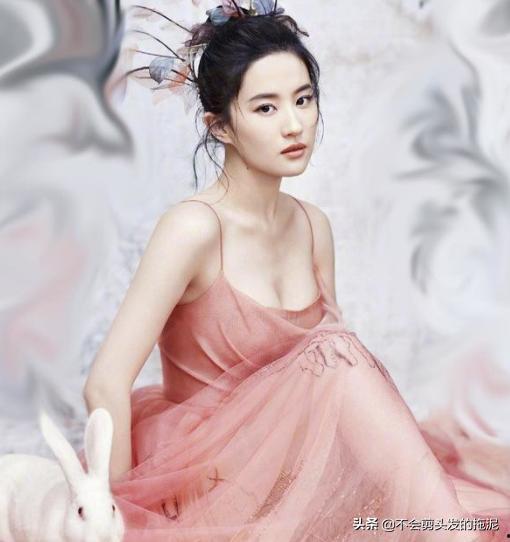 刘亦菲爆料吃瓜,揭秘娱乐圈幕后真相！