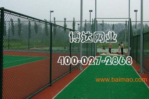 操场围栏吃瓜,一场别开生面的校园生活