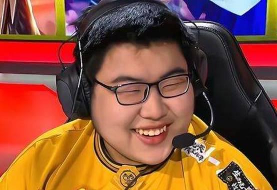 小胖kpl吃瓜,揭秘电竞圈幕后趣闻